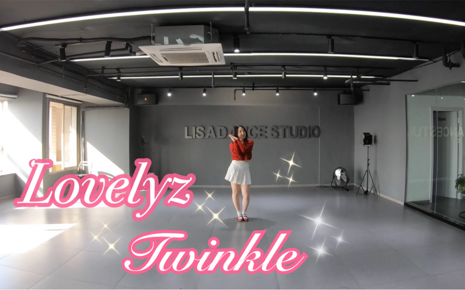 [图]一键换装圣诞曲！Lovelyz- Twinkle（钟声）翻跳cover