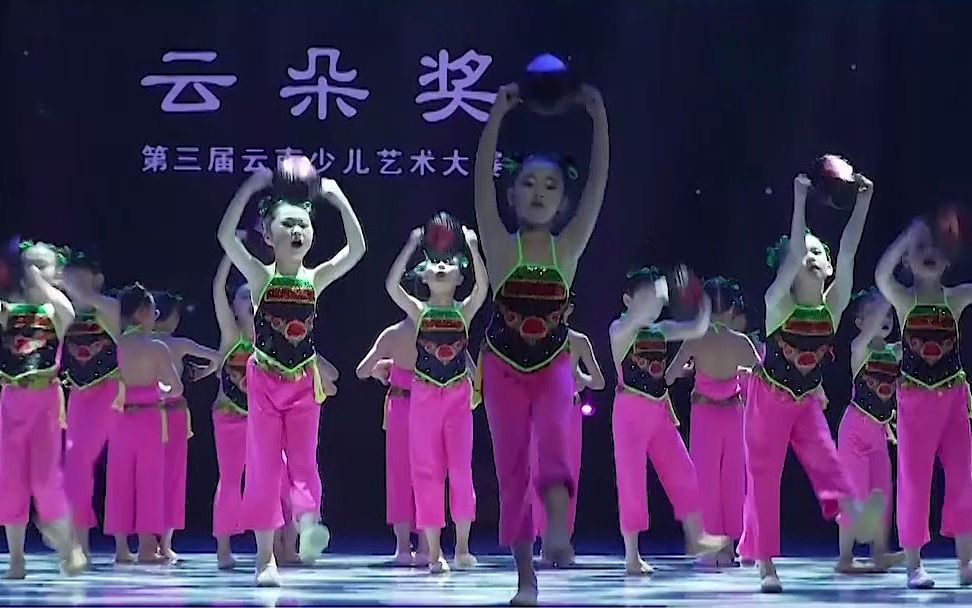 [图]#云朵奖 #获奖节目 #曲靖市沾益区方芳艺术培训学校 #《醋妞妞》#舞蹈比赛 #少儿舞蹈