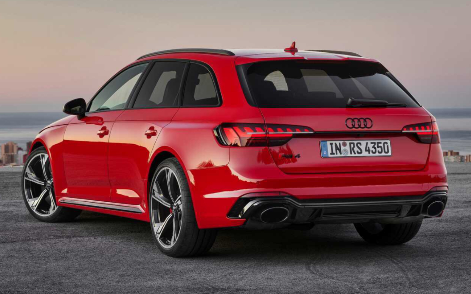 旧款还没买到,新款就要来了?2020款奥迪rs4 avant动态展示