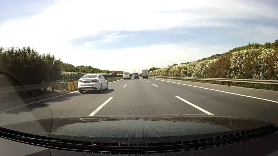 开车经常超速被罚,6个技巧来帮你