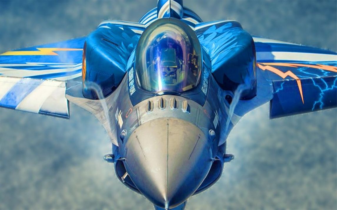 [图]F-16 美军魔改44年，经久不衰！三代机皇当之无愧！能否征战百年