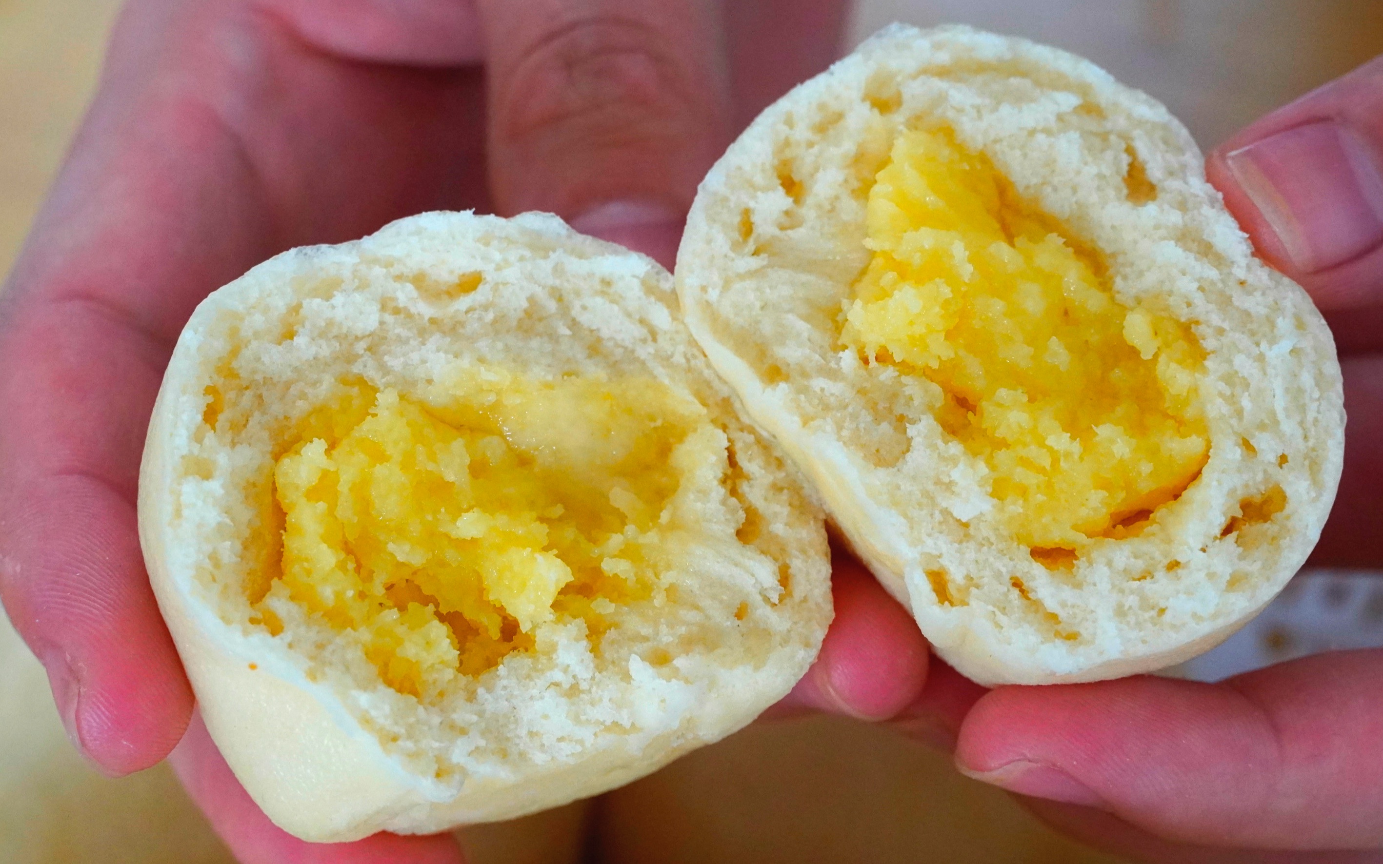 广式甜点奶黄包有面有蛋就能做外软里糯馅料足孩子说吃不够