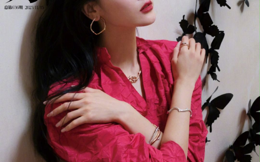 【迪丽热巴】红秀封面