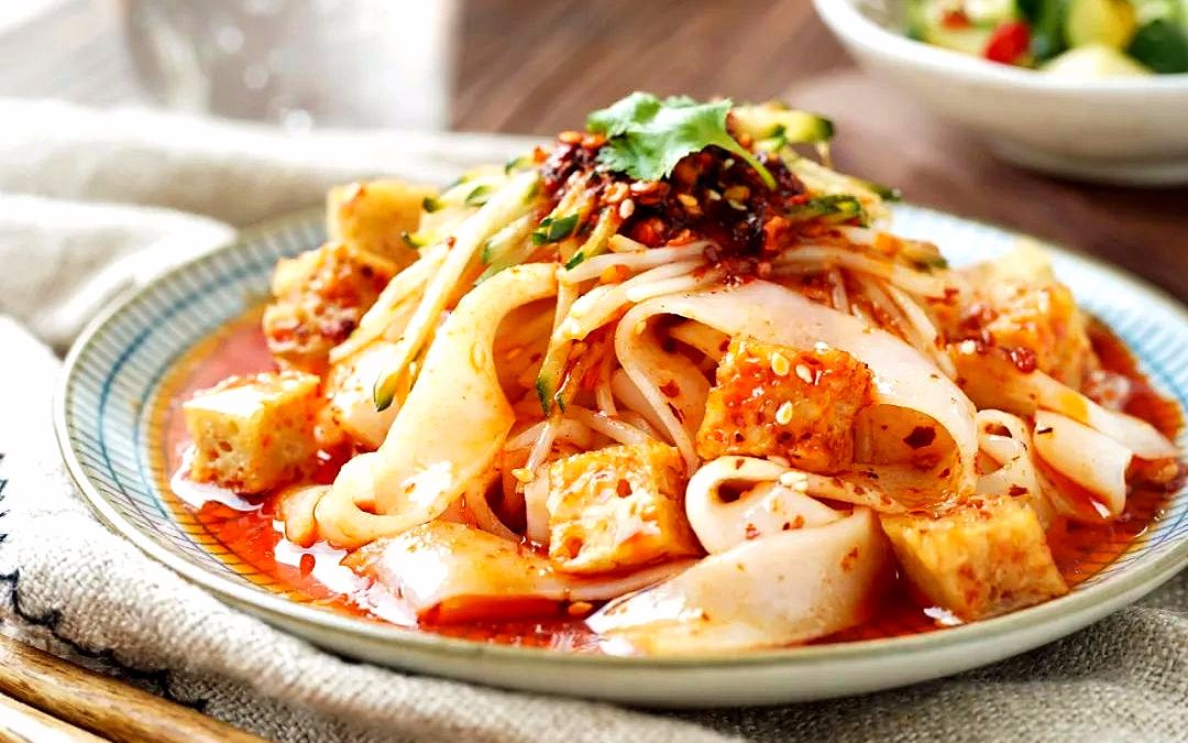 面粉的第101种做法4分钟教会您做凉皮拌凉皮劲道透亮好味道