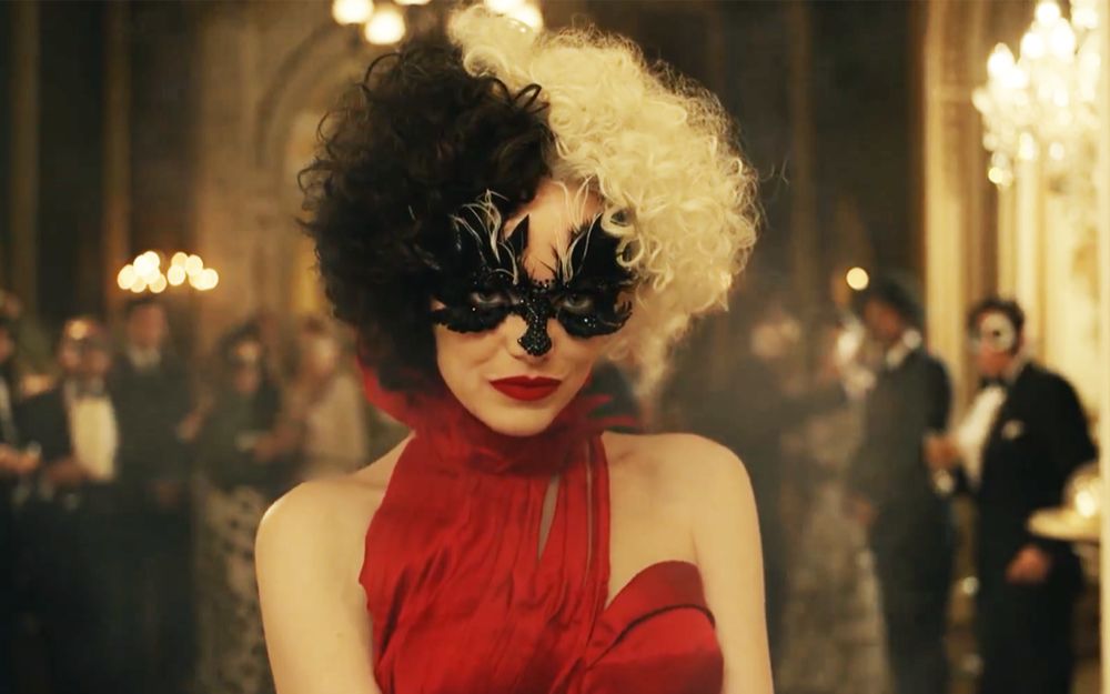 艾玛斯通主演迪士尼新片库伊拉首曝中文预告