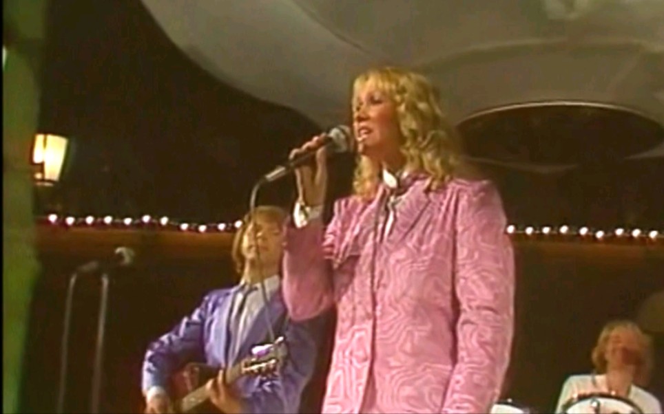 [图]【ABBA】The Winner Takes It All (Live in Paris 1980)