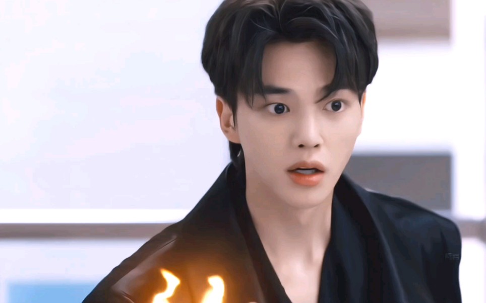 冷漠无情的恶魔因为女主第一次开始尝试理解人类情感 #宋江 #与恶魔有