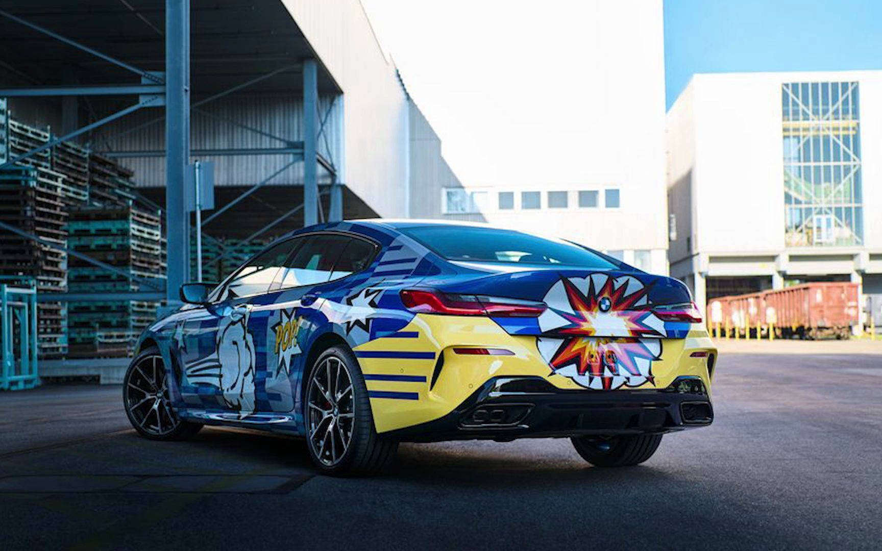jeffkoons 宝马 8 系艺术车发布 全球限量 99 辆