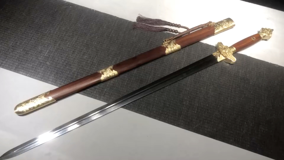 花纹钢亮铜装清剑