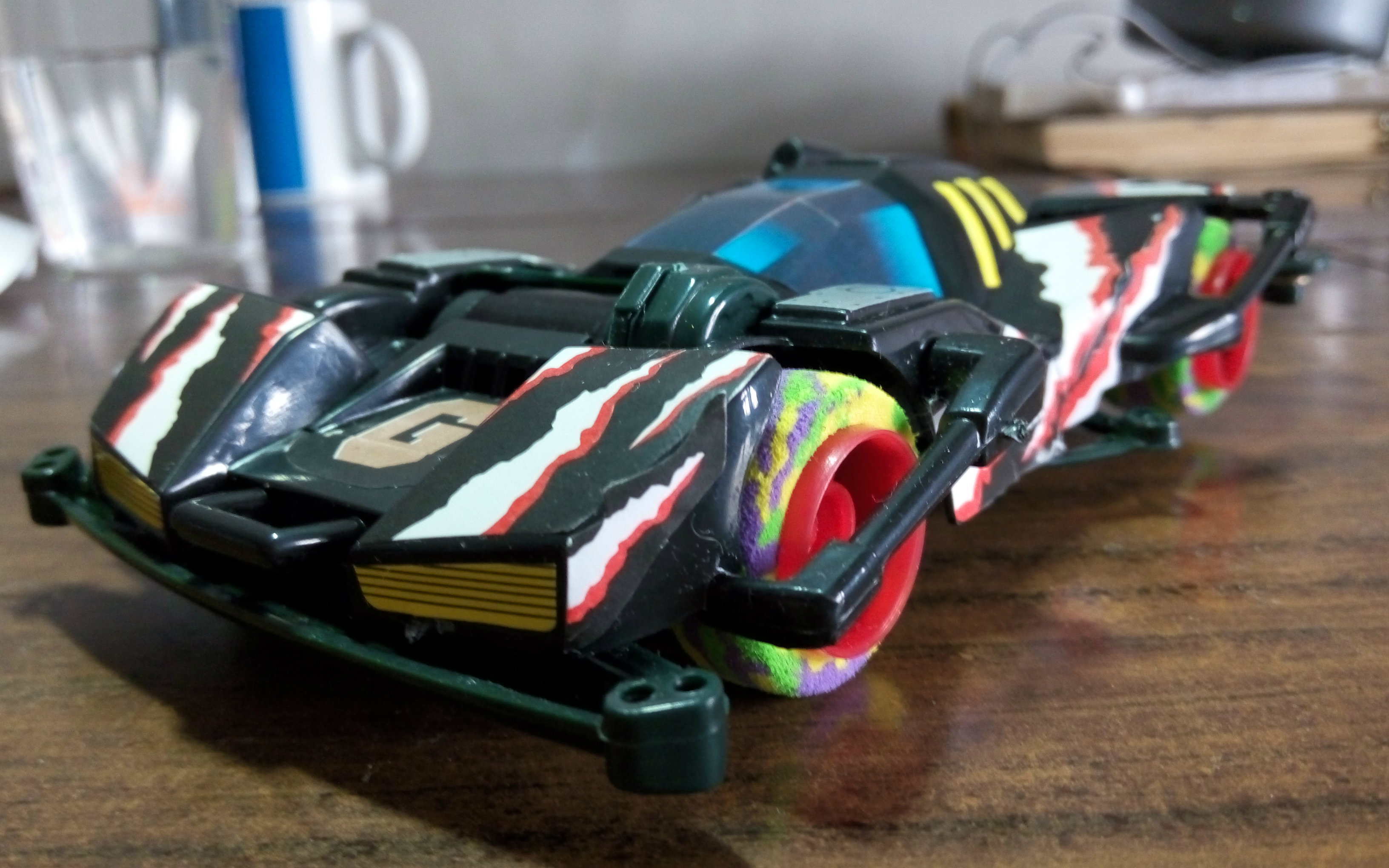 十块钱买了个车 开箱巨无霸四驱车_哔哩哔哩_bilibili