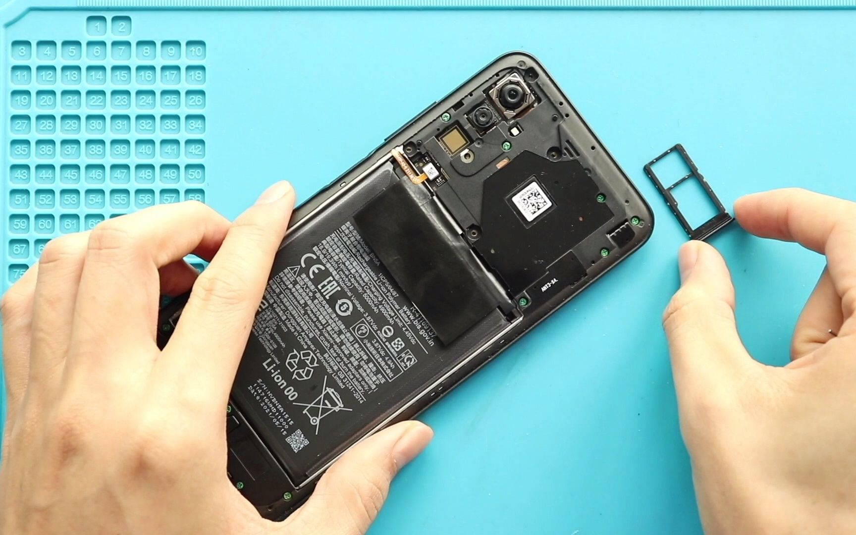 红米 note 10 5g版 电池更换教程 拆机步骤