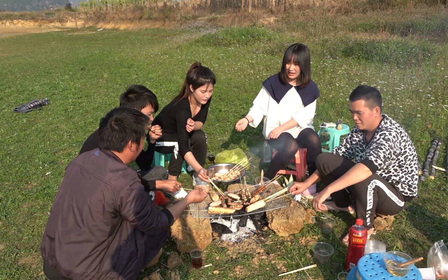 野外烧烤聚餐图片大全图片