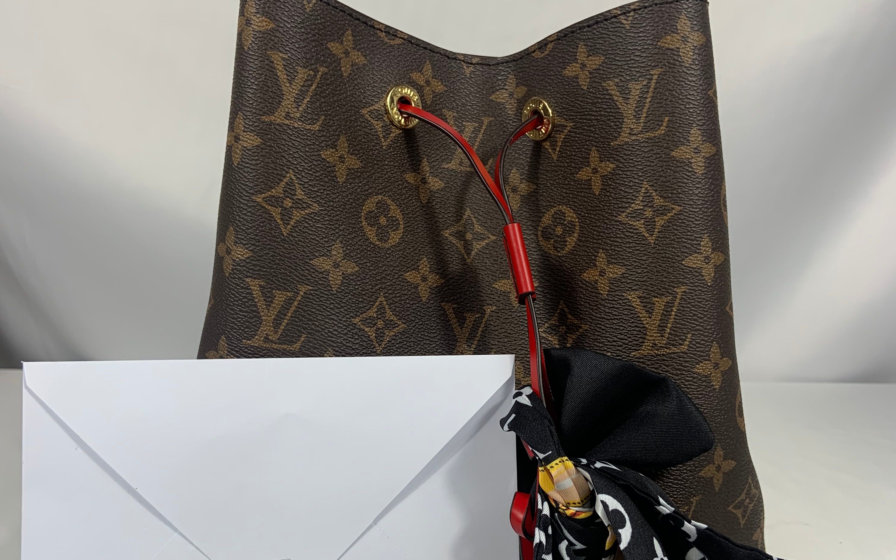 【kings皇冠品牌店】lv水桶包neonoe bb五金贴膜保护膜教程