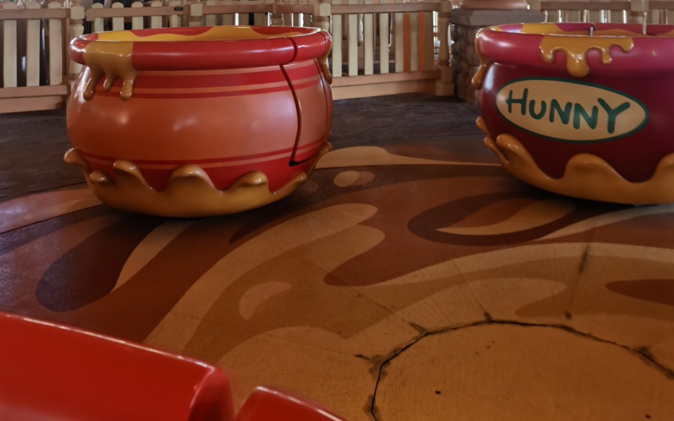 上海迪士尼蜂蜜罐