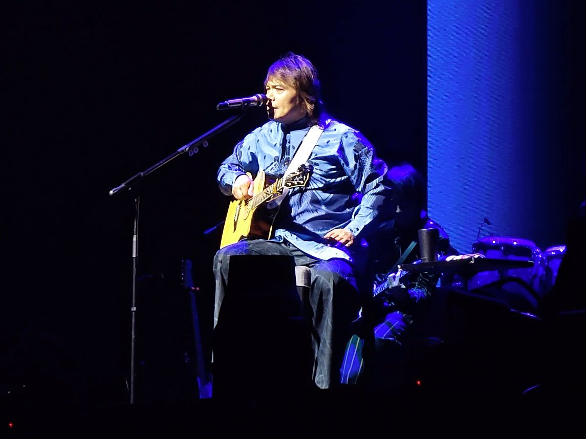 就让水倒流-伍佰(合肥演唱会live)