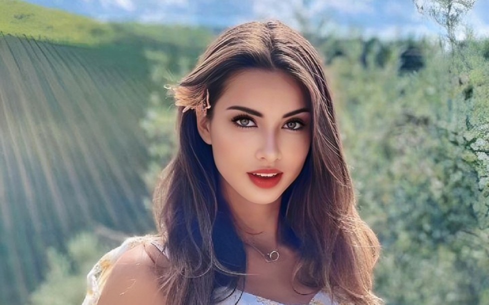 乌克兰新人模特丽莎·科瓦连科liza kovalenkoo 拥有魔鬼身材,天使