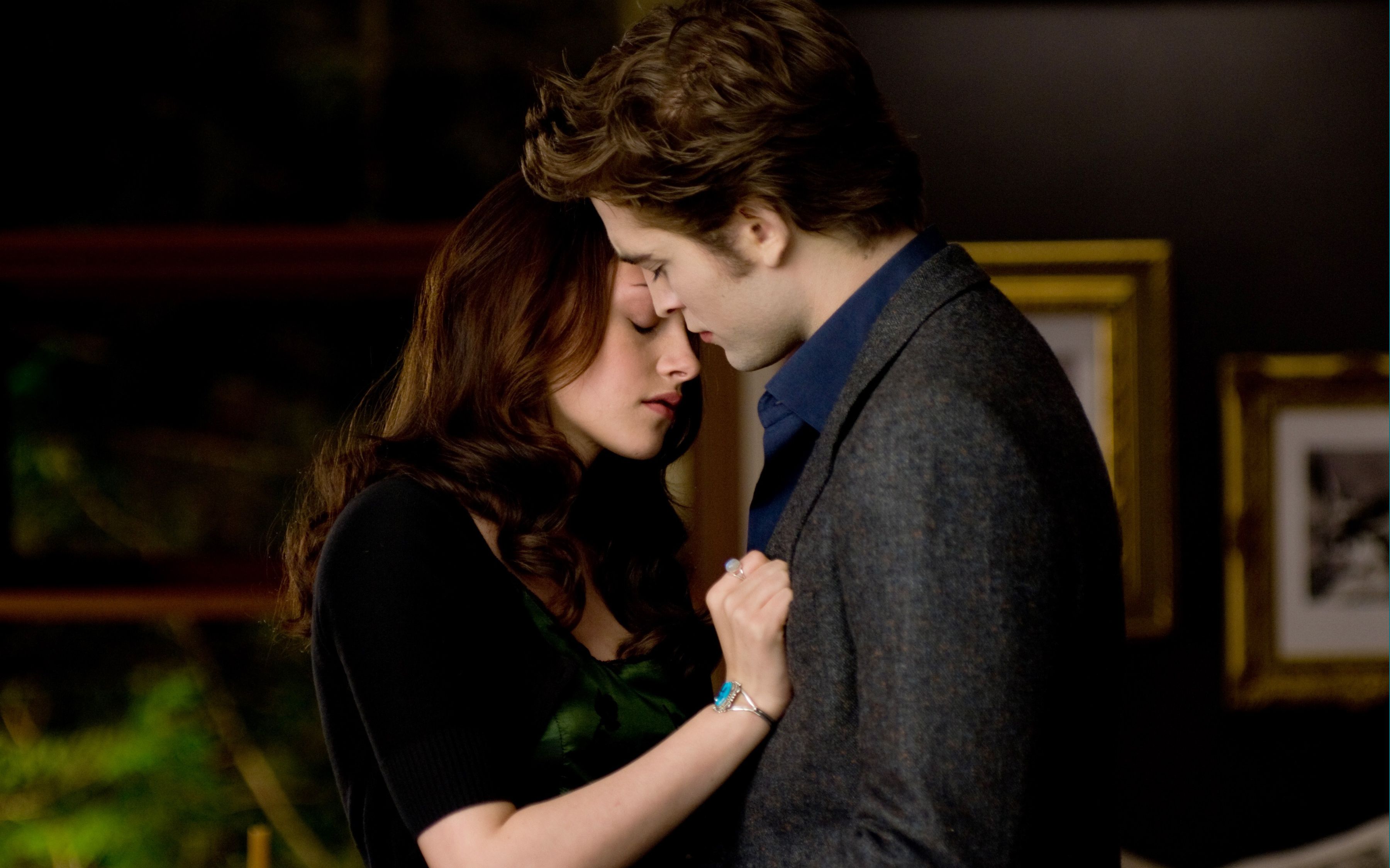 [图]暮光之城2：新月 The Twilight Saga: New Moon (2009) 预告片