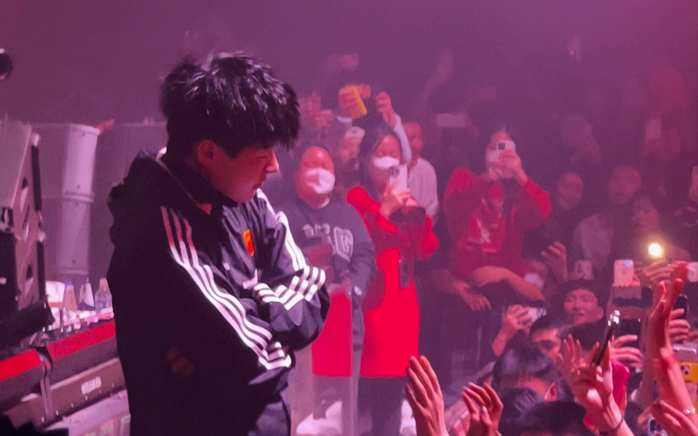 capper张砚拙//20230115太原 《无人区玫瑰》"给你的爱 不许浪费"