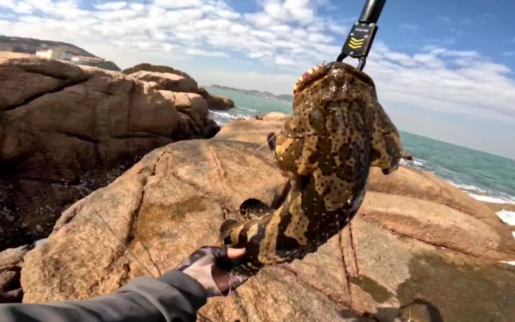 想去桂山岛钓鱼的小伙伴,我给你们一个忠告,上岛后别去连岛堤一号堤这