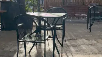 音乐课开始了，可是没人听她讲课[学海星航迹_流汗][学海星航迹_流汗]