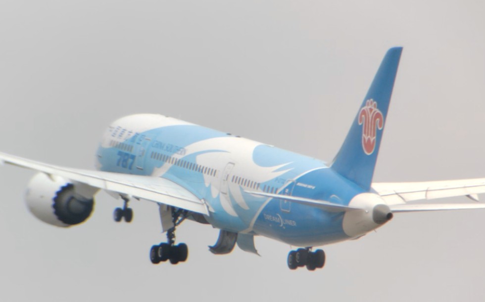 【航空摄影】中国南方航空波音787-8梦想客机(b-2732|cz3425)广州白云