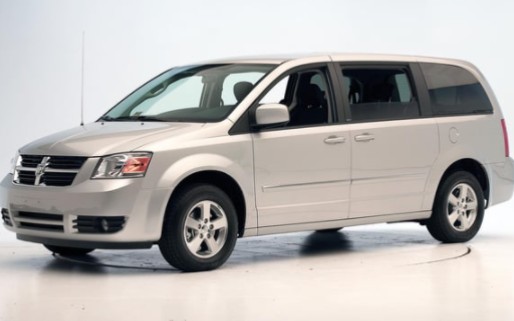 2008 道奇 凯领 正面40%偏置可变形壁障碰撞测试(驾驶侧) iihs