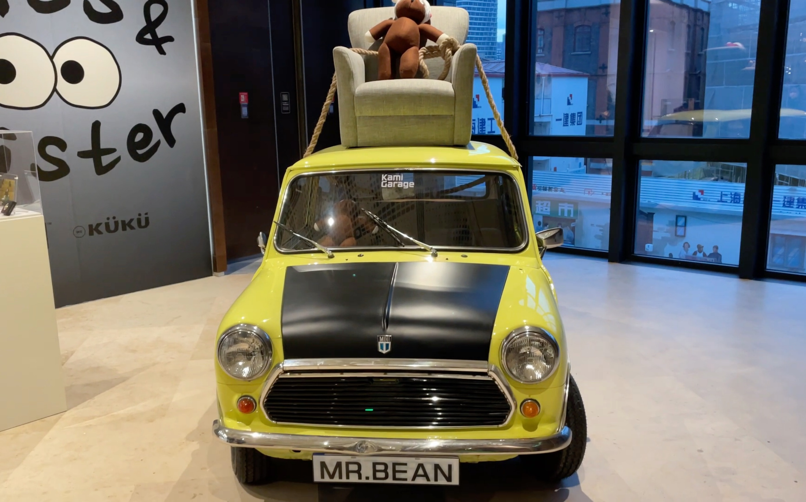 天安千树里的mini 来自于憨豆先生电视剧里的原型车 mr.