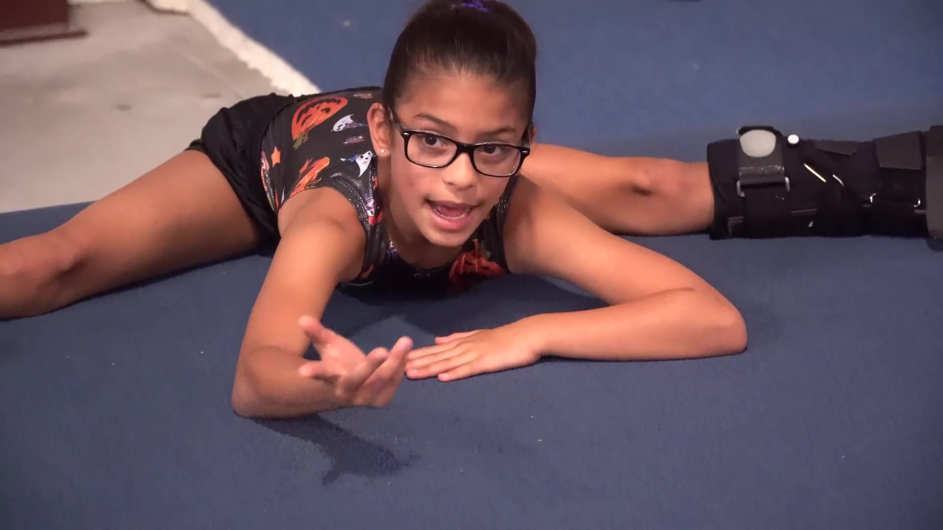 [七个体操女孩]coach life: 9 year old twin gymnasts| rachel marie