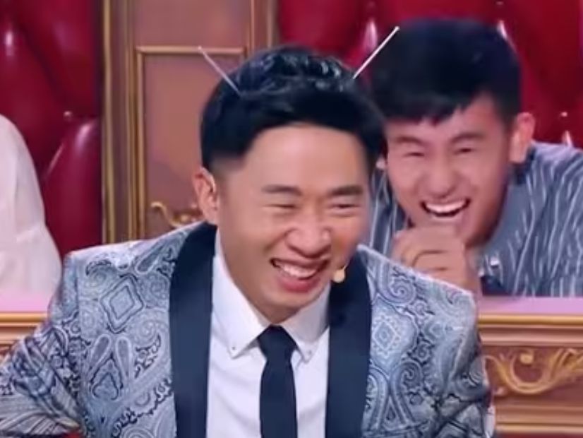 杨迪是资深综艺人吧,搞笑程度节目效果全部拉满,全是笑料,怪不得综艺