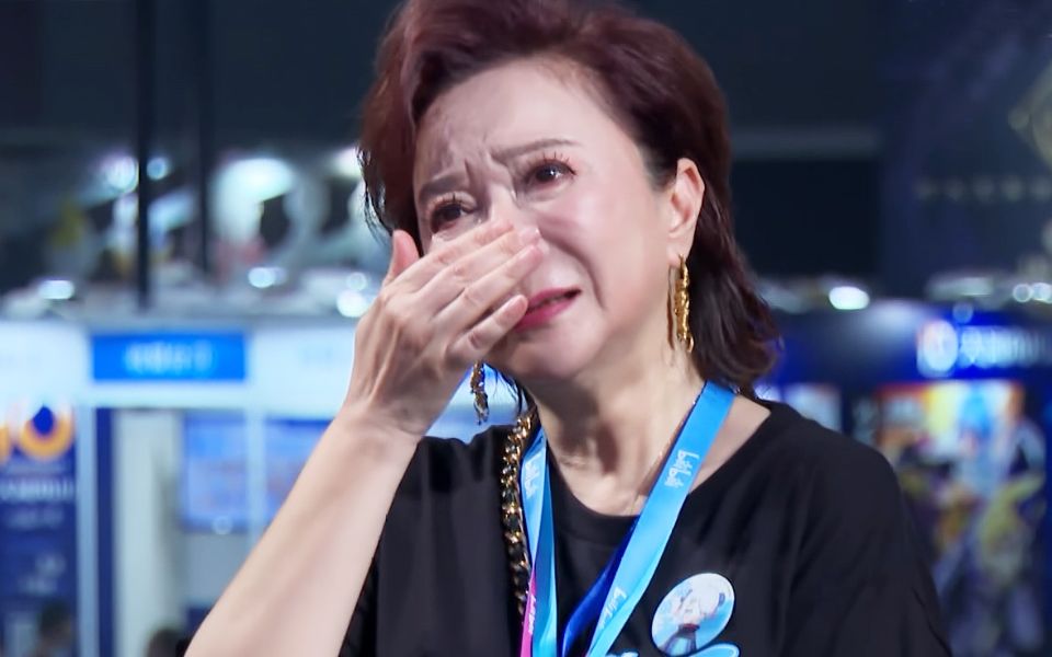 花样实习生第11期预告实习生毕业典礼集体泪奔