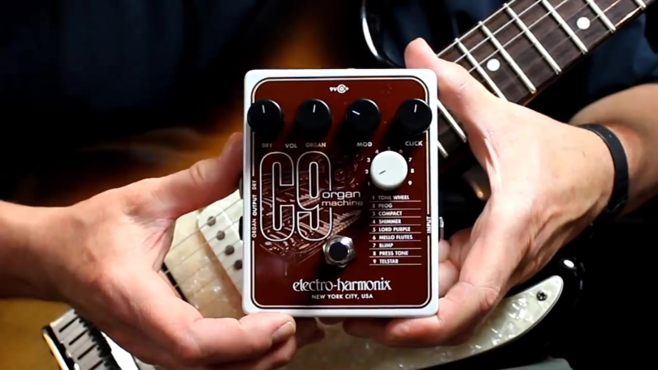 EHX C9管风琴模拟效果器,获著名吉他杂志《GUITAR WORLD》评测,并给予“Guitar World Gold Award”吉他世界金奖奖项.哔哩哔哩bilibili