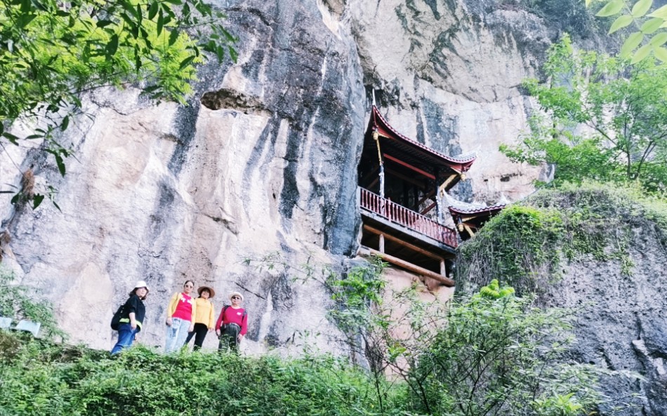 大邑鹤鸣山天谷洞