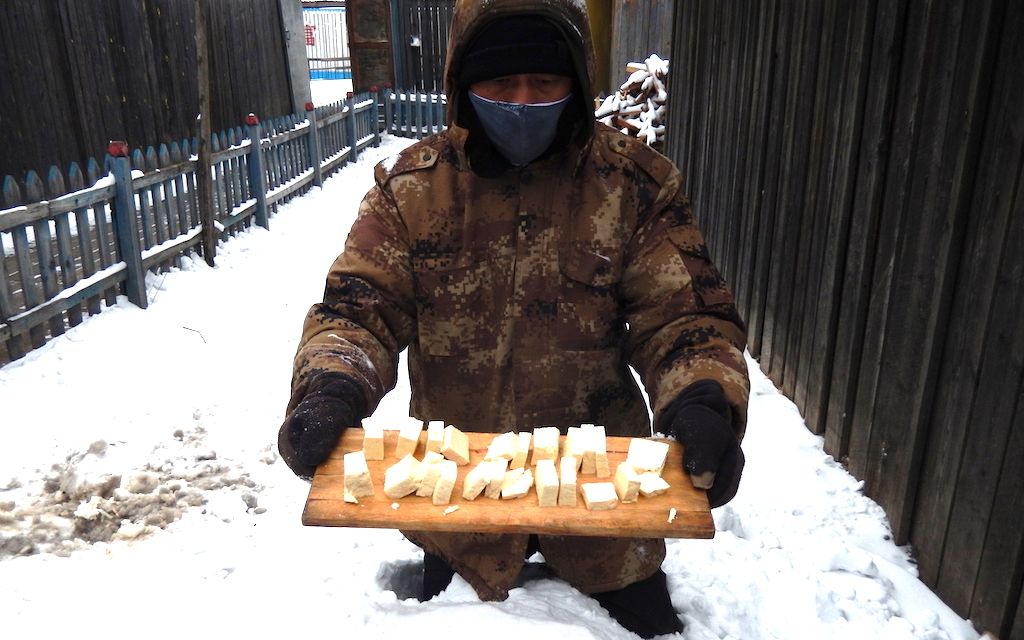 明天下大雪预计30厘米,大海赶紧换雪地胎,冰箱生活8个月开始了哔哩哔哩bilibili