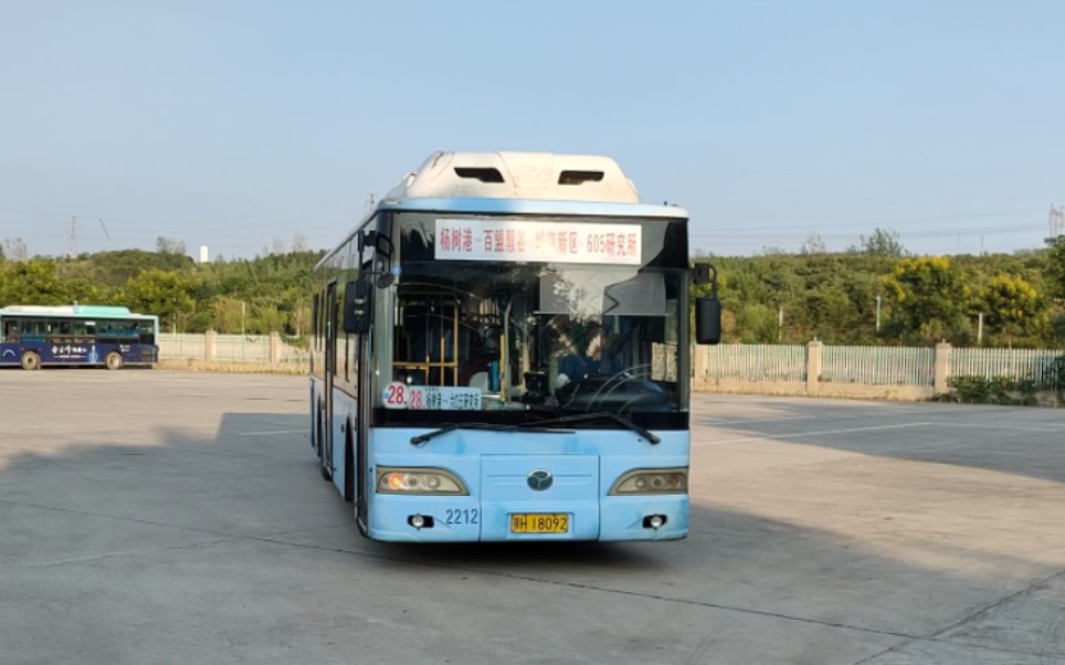 荆门公交28路气精2212车出杨树港公交场站