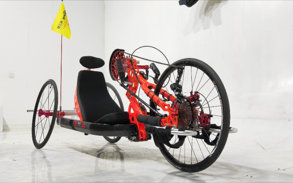 手摇躺车!100公里!