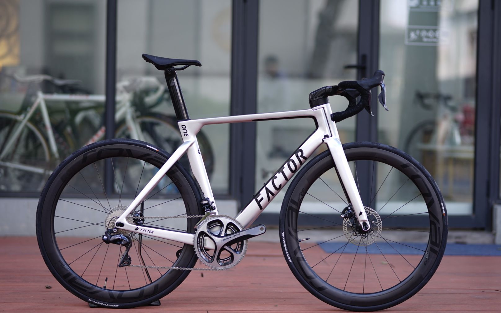 装车i factor one disc i shimano 8070di2 i roval cl50 disc i tz