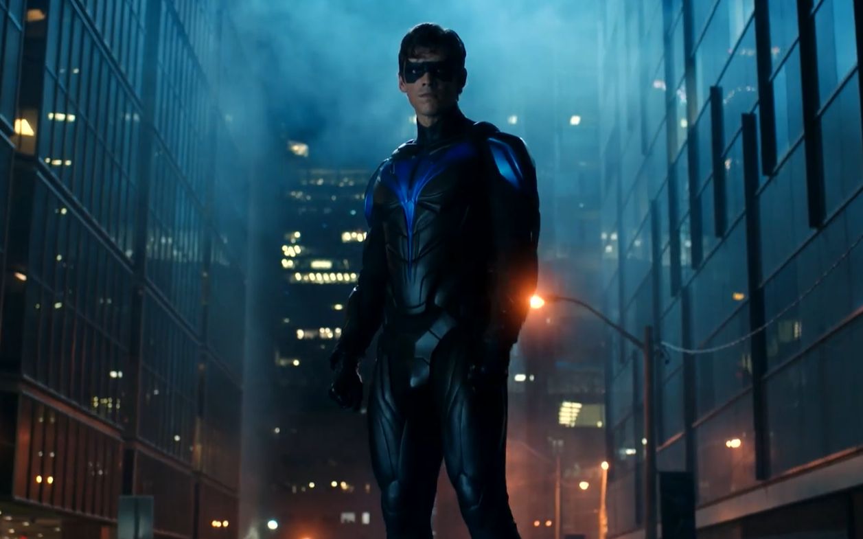 《泰坦》第二季季终集预告,夜翼登场!