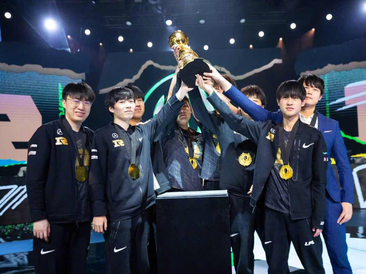 【rng】【s12】来看看rng以往的夺冠时刻吧!rng加油啊!