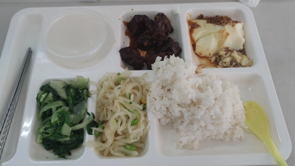 中国的 日本工厂食堂08