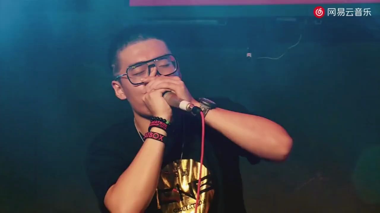 2018年中国b-box锦标赛,评委秀—张泽,请戴耳机观看!