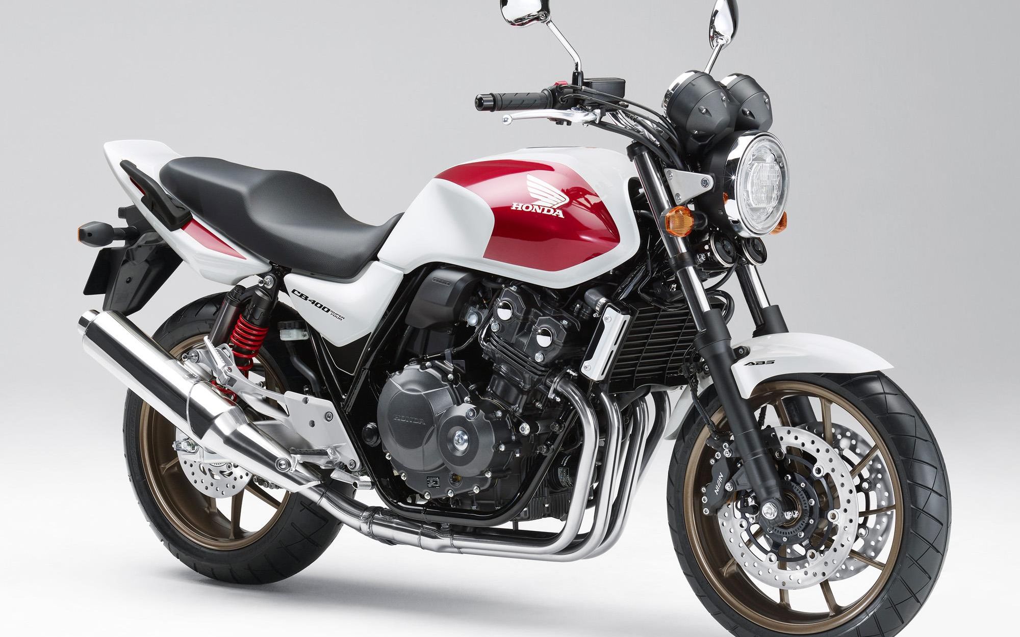 年代虽已久远,cb400依旧犀利_哔哩哔哩 (゜-゜)つロ 干杯~-bilibili