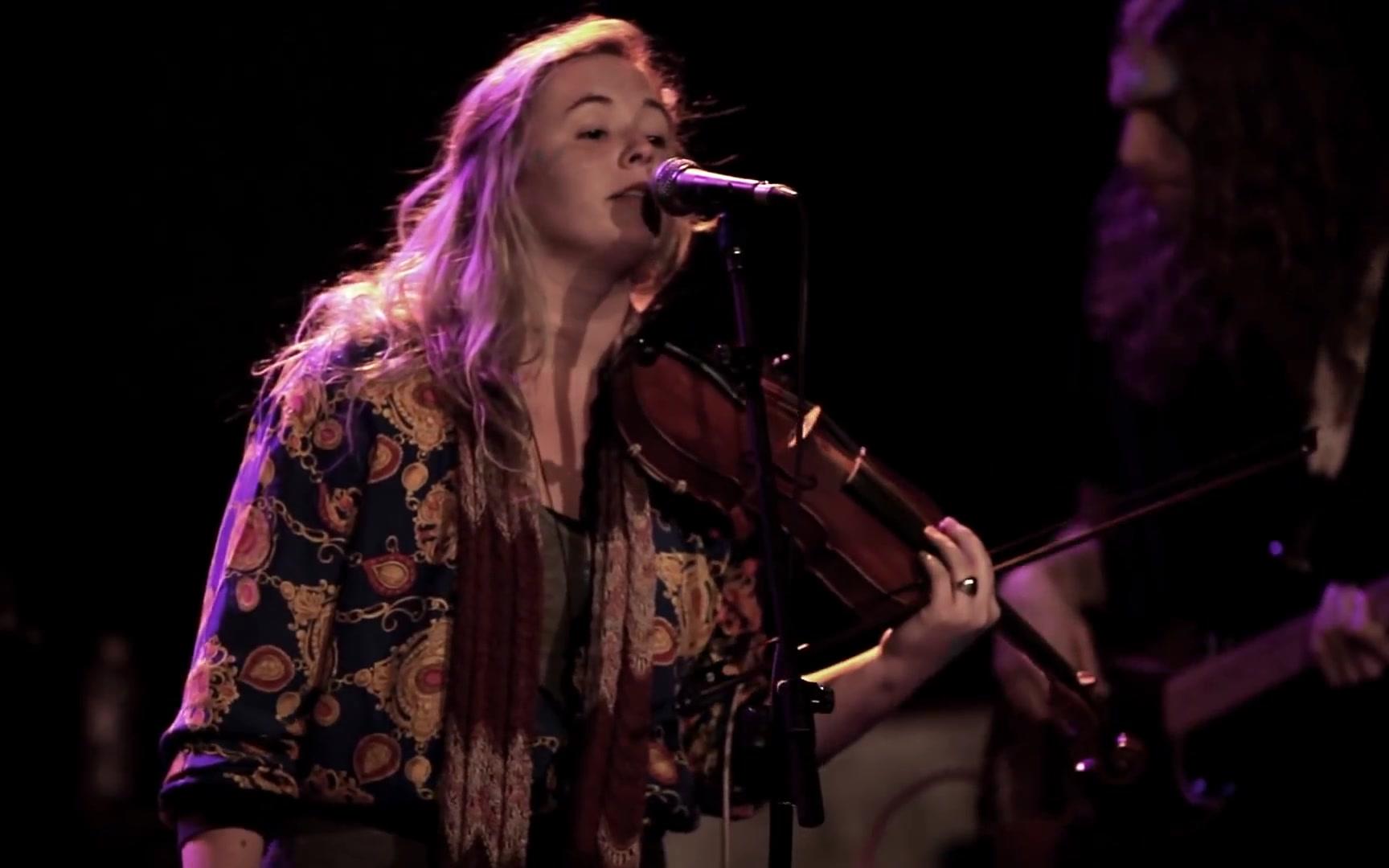 【wild child】the runaround (官方mv)_哔哩哔哩 (゜-゜)つロ 干杯