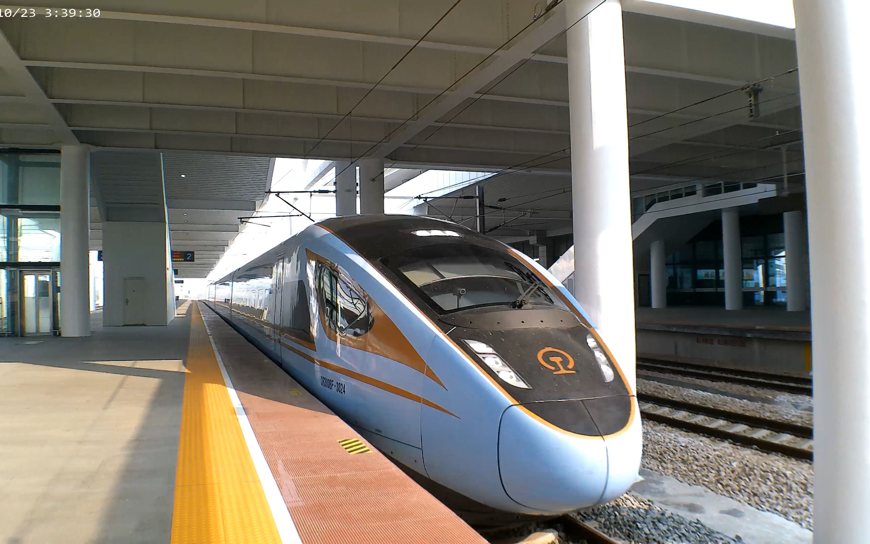 【4k30p】cr300bf-3024承担d2113(南京南--深圳北)进湖州站