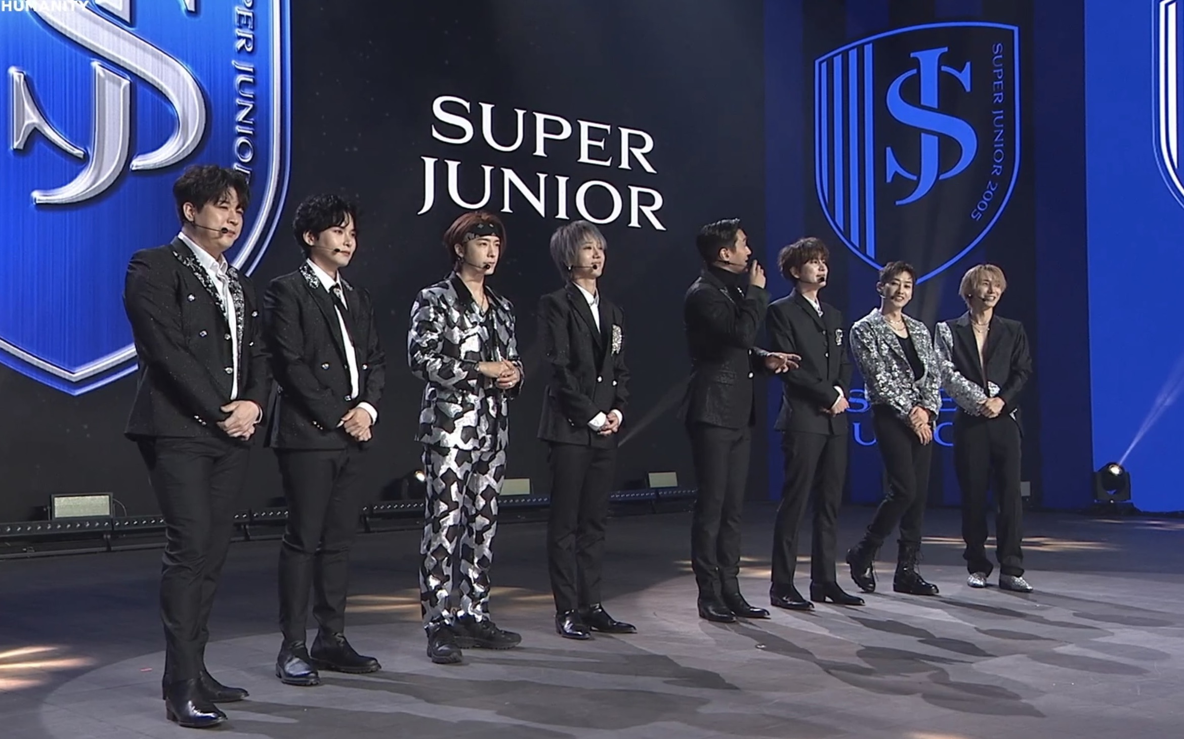 [图]2021.01.01 SM Town Live Super Junior CUT - Super Clap ＋ 2YaYaO ＋ 中字訪談