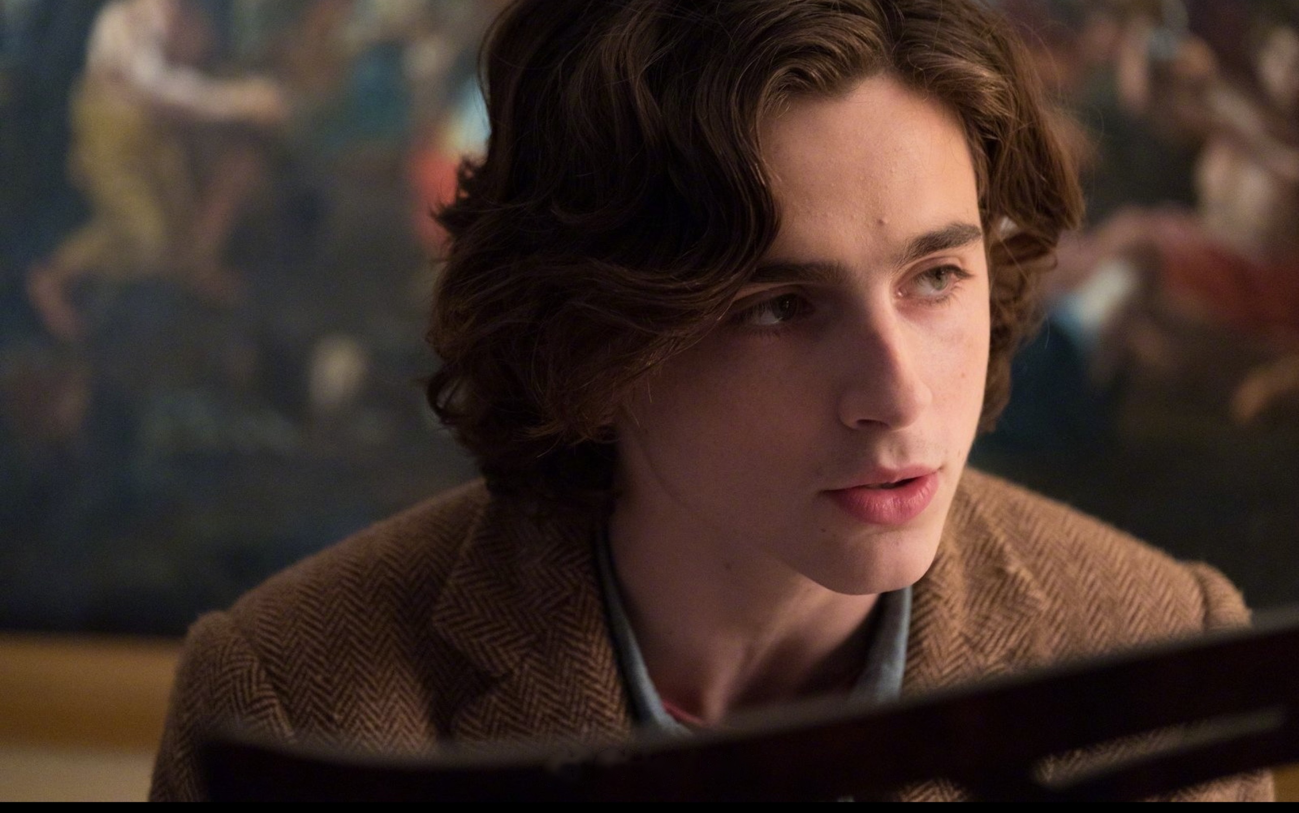 甜茶 "我喜欢休息室里的钢琴,毛毛细雨,雾霭沉沉,薄雾中的纽约城,一对