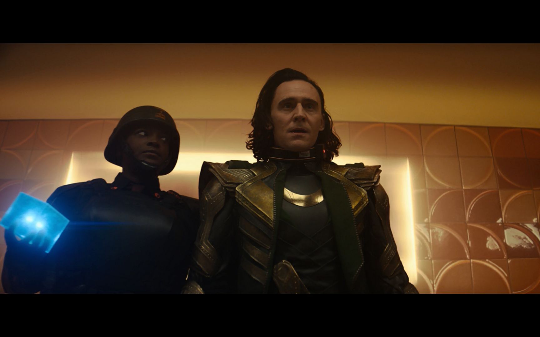 洛基迫降蒙古沙漠,被一群小兵毒打活捉了!说狠话,挨毒打啊