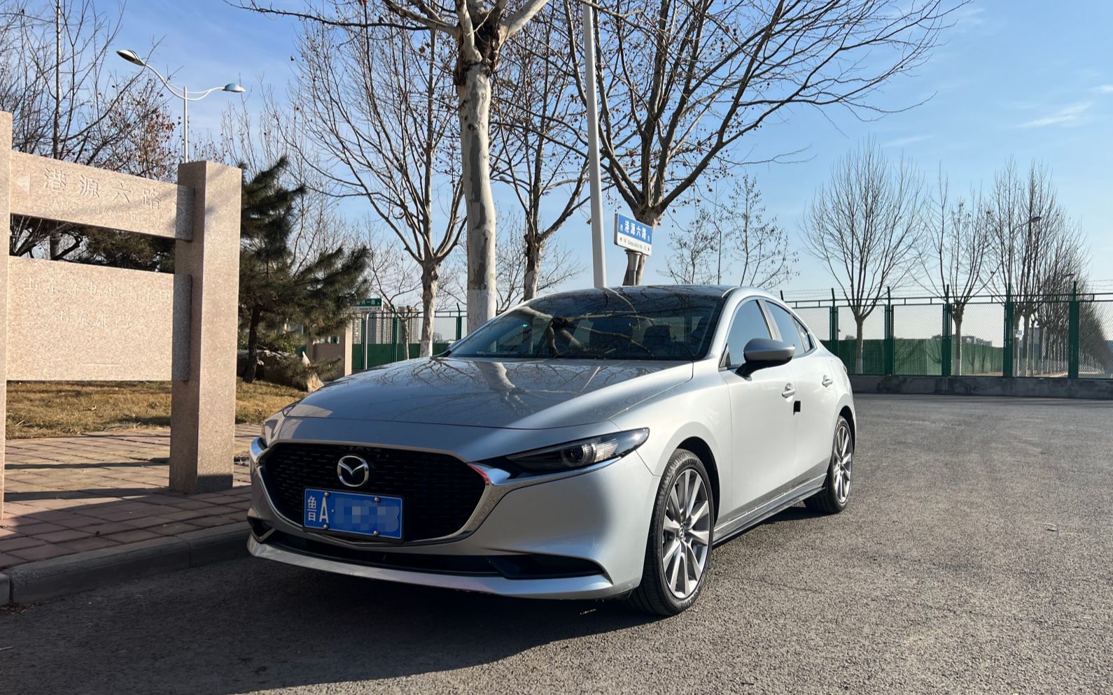 新马三 第一人称视角 高架路段,胎噪嘎嘎爽,还好音响声大.