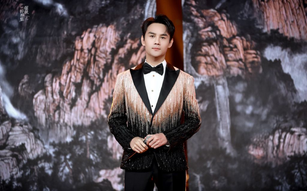 【王凯】百花迎春中国文学艺术界2022春节大联欢合集,演唱歌曲《人民