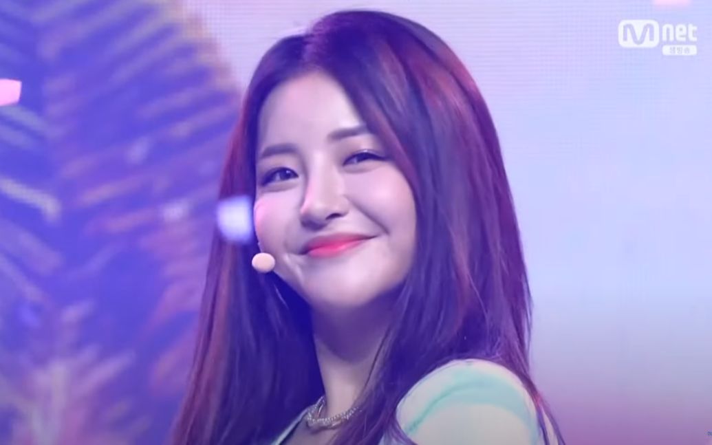 rollinbravegirlsyujeongfancam杰尼龟姐姐南侑廷直拍