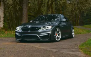 Video herunterladen: 【4K】BMW F80 M3 - 去林间尽情撒欢吧